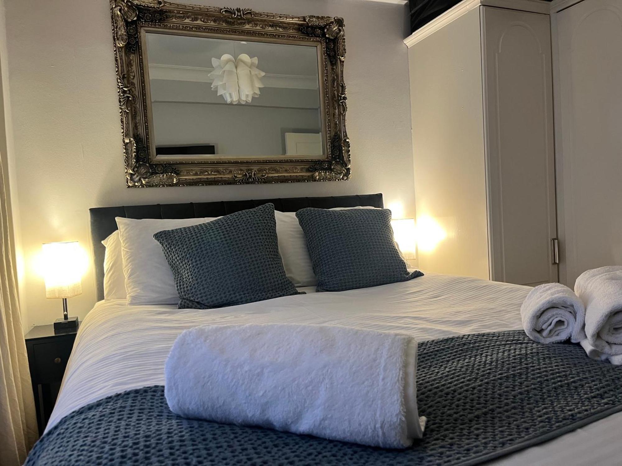 Modern Quiet 1 Bed Flat -Mayfair Londen Buitenkant foto